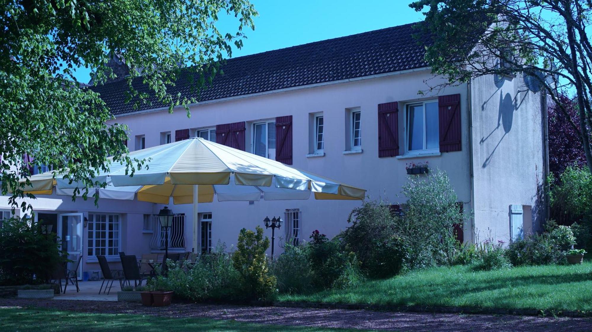 Hotel Les Fleurs Pontaubert Exterior foto